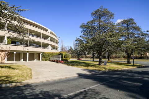 Accommodate Canberra - The Summit - St Kilda Accommodation 1