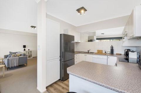 Accommodate Canberra - The Summit - St Kilda Accommodation 14