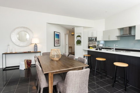 Mollymook Beachfront Penthouse 9 - St Kilda Accommodation 5