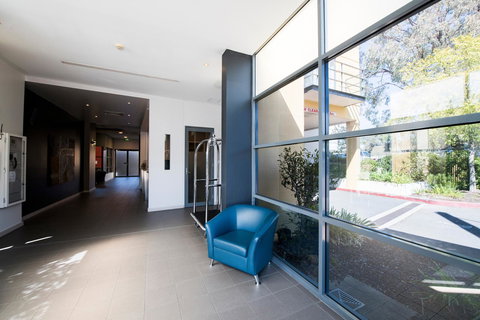 The Woden Hotel - St Kilda Accommodation 2