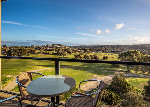 McCracken Country Club - St Kilda Accommodation 14