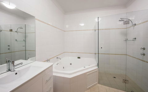 McCracken Country Club - St Kilda Accommodation 26