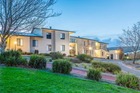 McCracken Country Club - St Kilda Accommodation 2