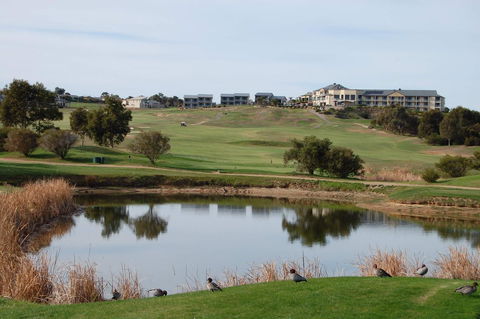 McCracken Country Club - St Kilda Accommodation 4