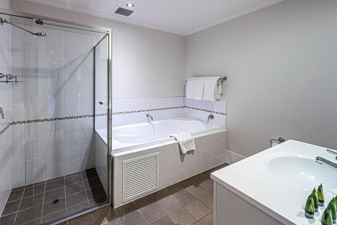 McCracken Country Club - St Kilda Accommodation 38