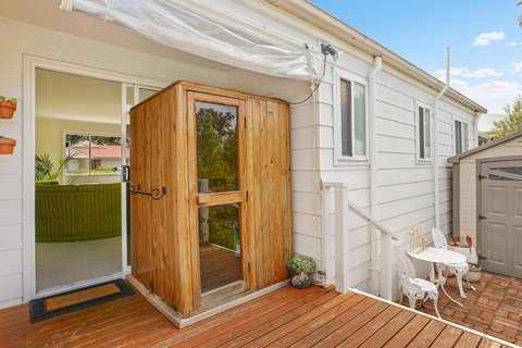 Ainslie Roberts Drive Retreat - St Kilda Accommodation 17