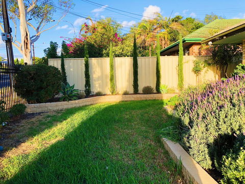 Beautiful Garden House - St Kilda Accommodation 8