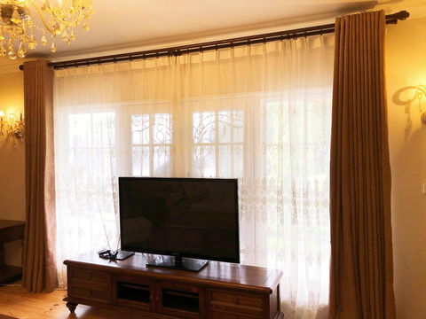 Beautiful Garden House - St Kilda Accommodation 6