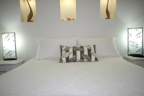 Mollymook Beach Waterfront - St Kilda Accommodation 6