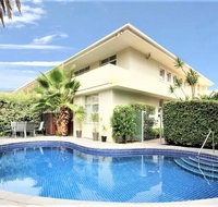 Hi 5 stars Glenelg Studio Apartment - St Kilda Accommodation