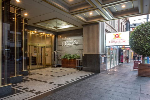 Hotel Grand Chancellor Adelaide - St Kilda Accommodation 0