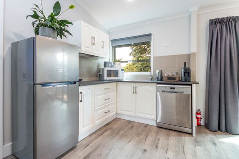 McLaren Vale Getaway - St Kilda Accommodation 9