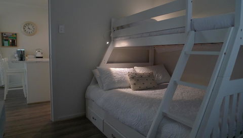 Grassmere House Magill - St Kilda Accommodation 5