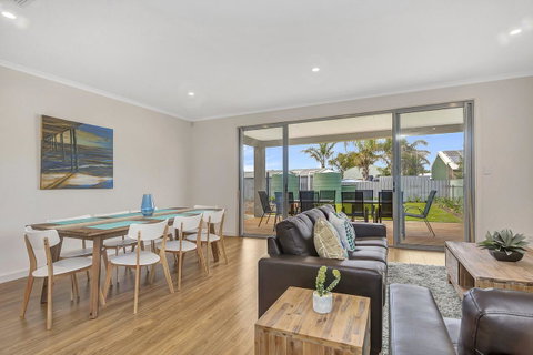 Eastern Breeze - St Kilda Accommodation 15