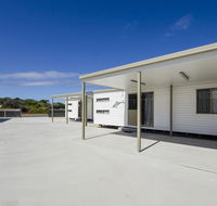 Rocks Retreat Cabin - Dolphin - St Kilda Accommodation