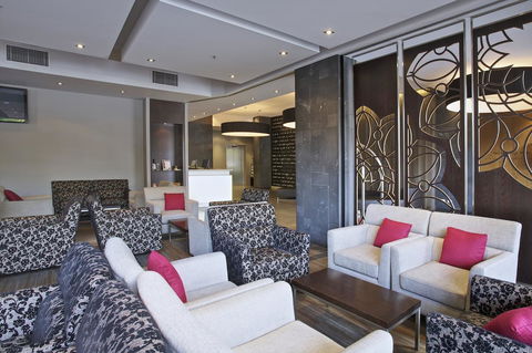 Mantra Hindmarsh Square - St Kilda Accommodation 9