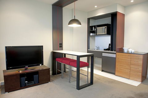 Mantra Hindmarsh Square - St Kilda Accommodation 14