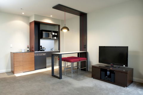 Mantra Hindmarsh Square - St Kilda Accommodation 15