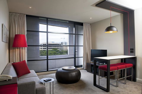Mantra Hindmarsh Square - St Kilda Accommodation 13