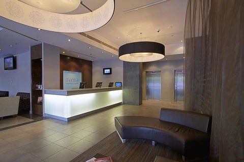 Mantra Hindmarsh Square - St Kilda Accommodation 7