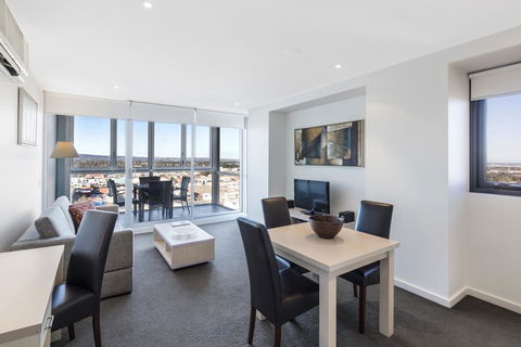 IStay Precinct Adelaide - St Kilda Accommodation 11