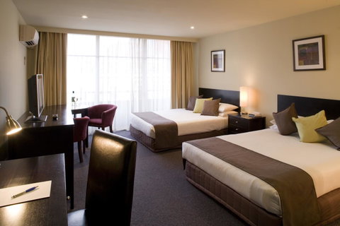 Adelaide Rockford - St Kilda Accommodation 11