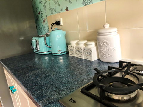 Inglenook Cottage - St Kilda Accommodation 21