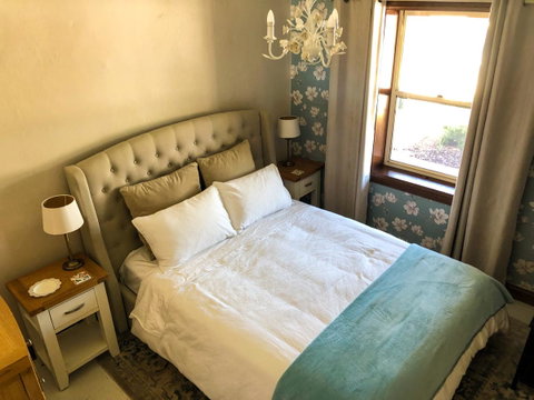 Inglenook Cottage - St Kilda Accommodation 3