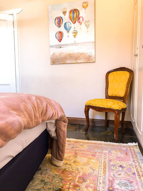 Inglenook Cottage - St Kilda Accommodation 25
