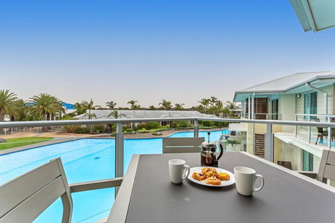 Pacific Blue 278-265 Sandy Pt Rd- Dual Key Access, Wifi, Linen And Air Conditioning - St Kilda Accommodation 0