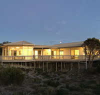 White Sands Holiday Retreat - St Kilda Accommodation