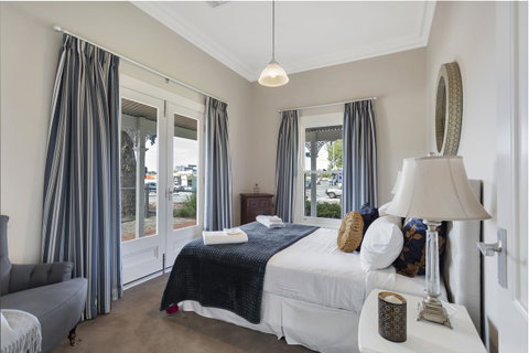 Grandview Accommodation - The Elm Tree Apartments - St Kilda Accommodation 10