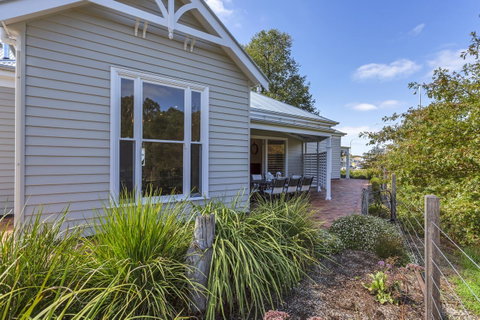Grandview Accommodation - The Elm Tree Apartments - St Kilda Accommodation 24