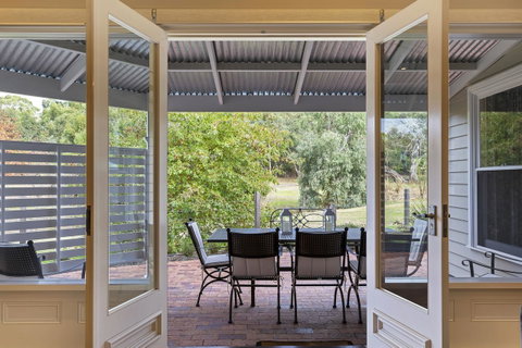 Grandview Accommodation - The Elm Tree Apartments - St Kilda Accommodation 18