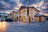 Book Renmark Accommodation Vacations St Kilda Accommodation St Kilda Accommodation