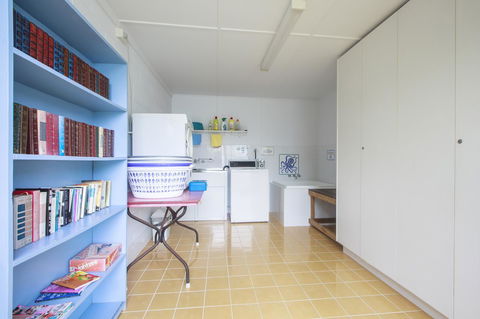 Lake Edge Apartments - St Kilda Accommodation 4