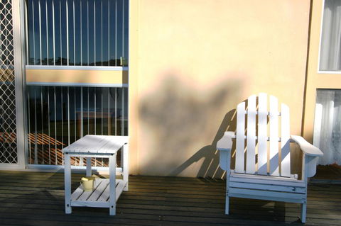 Lake Edge Apartments - St Kilda Accommodation 8