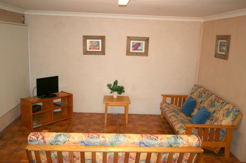 Lake Edge Apartments - St Kilda Accommodation 27