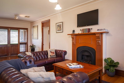 Angaston Saleyards Luxury Accommodation - St Kilda Accommodation 24