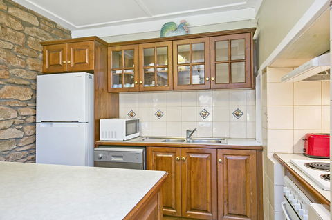 Vineyard Cottage BnB - St Kilda Accommodation 5