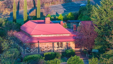 Vineyard Cottage BnB - St Kilda Accommodation 0