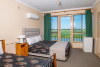 Book Tailem Bend Accommodation Vacations St Kilda Accommodation St Kilda Accommodation