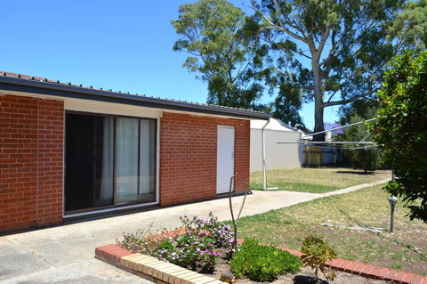 Prospect Holiday House - St Kilda Accommodation 7
