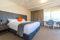 Book Hackham Accommodation Vacations St Kilda Accommodation St Kilda Accommodation