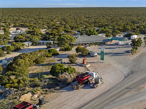 Border Village Roadhouse - St Kilda Accommodation 6