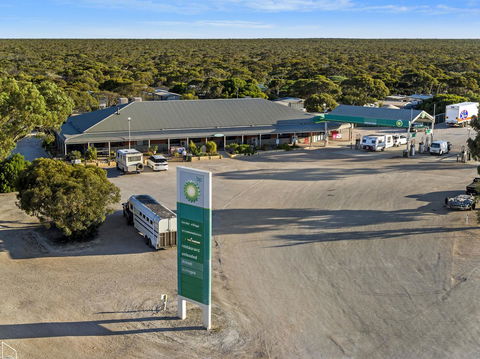 Border Village Roadhouse - St Kilda Accommodation 17
