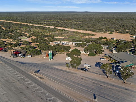 Border Village Roadhouse - St Kilda Accommodation 21