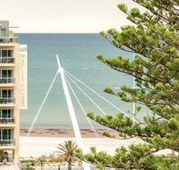 Beachside luxury  comfort ocean views in Glenelg - St Kilda Accommodation