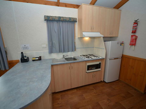 Echo Holiday Parks - Waikerie - St Kilda Accommodation 33