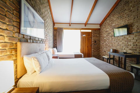 The Lodge By Manna - St Kilda Accommodation 10